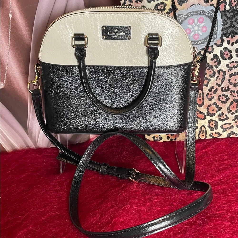 KATE SPADE GROVE STREET CARLI TWO-TONED DOME SATCHEL CROSSBODY BAG BLACK/IVORY